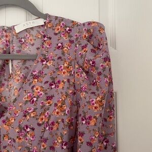 Astr dress. Size 4. Great used condition. No visible stains.